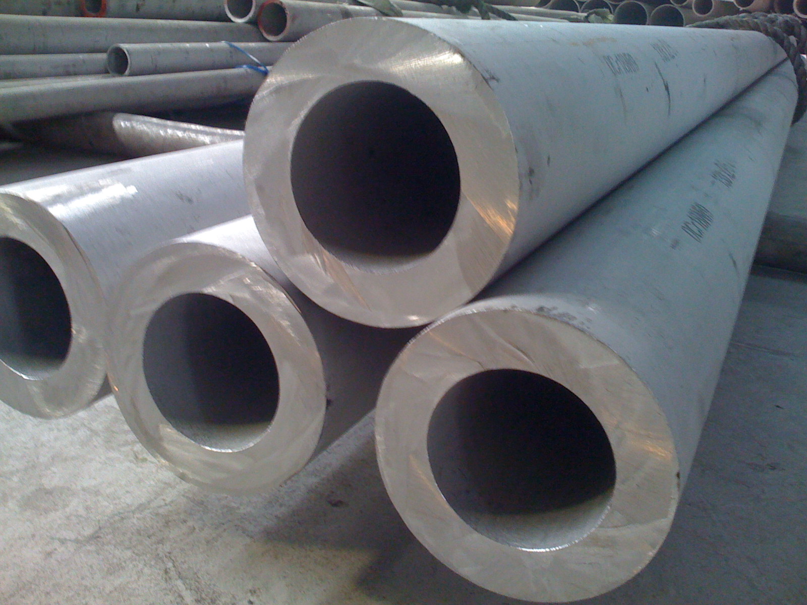 thick-walled seamless pipe